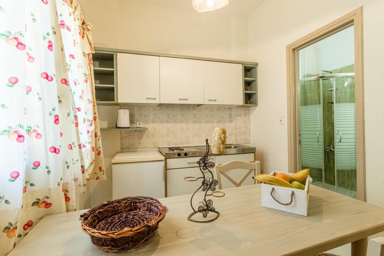 Niriides Apartments Stoúpa Extérieur photo