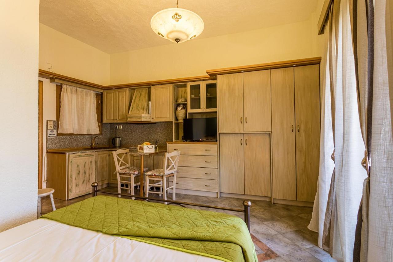 Niriides Apartments Stoúpa Extérieur photo