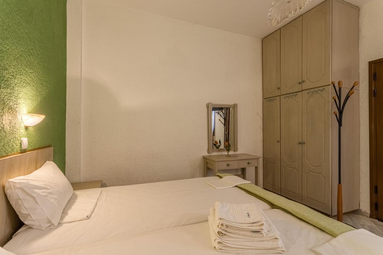 Niriides Apartments Stoúpa Extérieur photo
