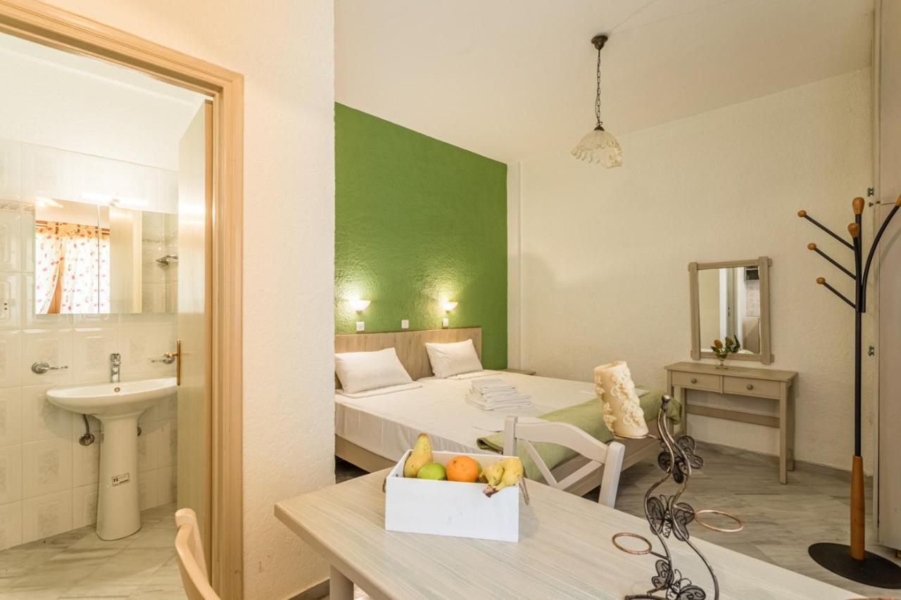 Niriides Apartments Stoúpa Extérieur photo